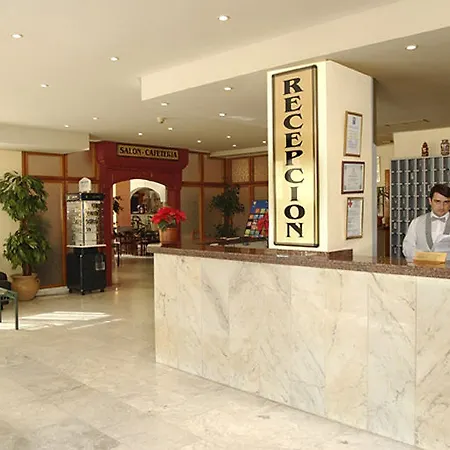 فندق Marina Sur توريمولينوس